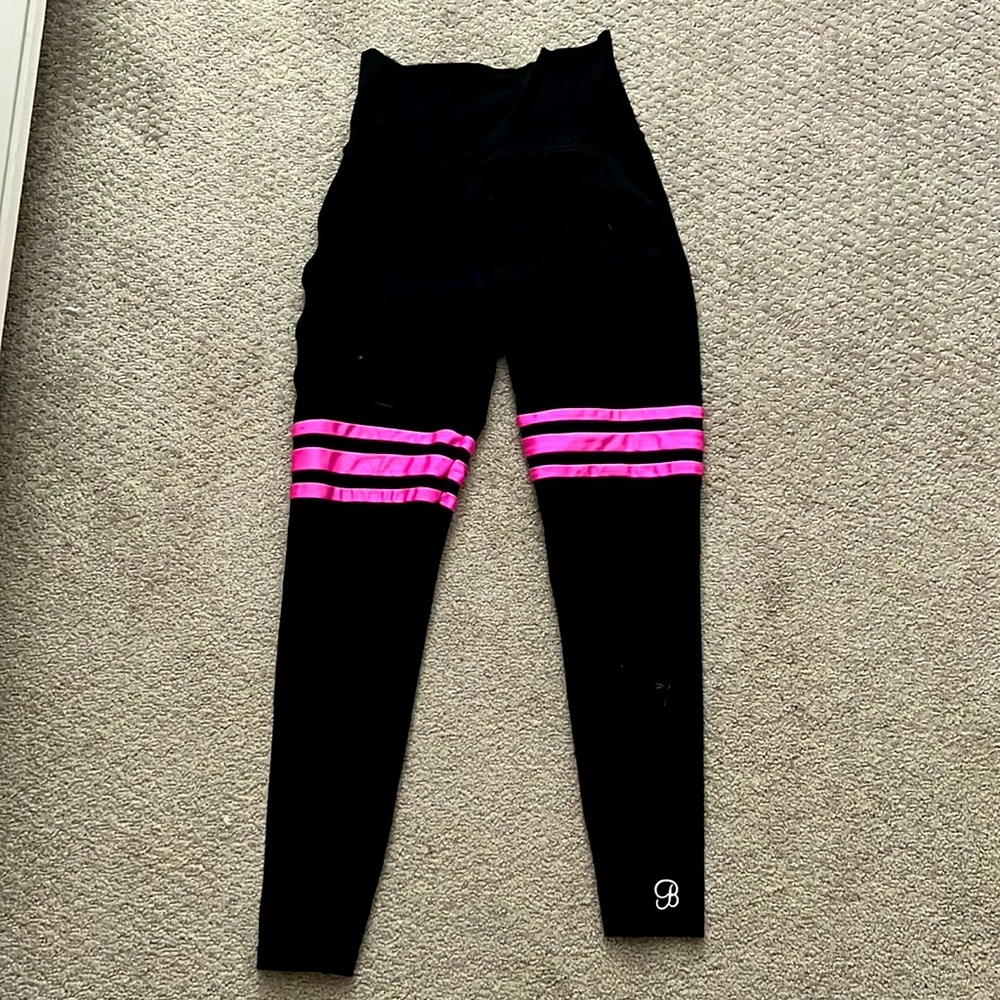 Bombshell Leggings SMALL